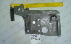 Кронштейн кабины правый передний (симметричный левому)  HOWO AZ1642430042