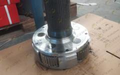 Вал выходной делителя в сборе HOWO AZ2203100002