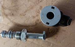 Электромагнитный клапан с золотником (М3) стоит сверху HSV08-31-S-00