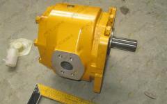 Насос гидравлический SHANTUI SD22 07444-66103