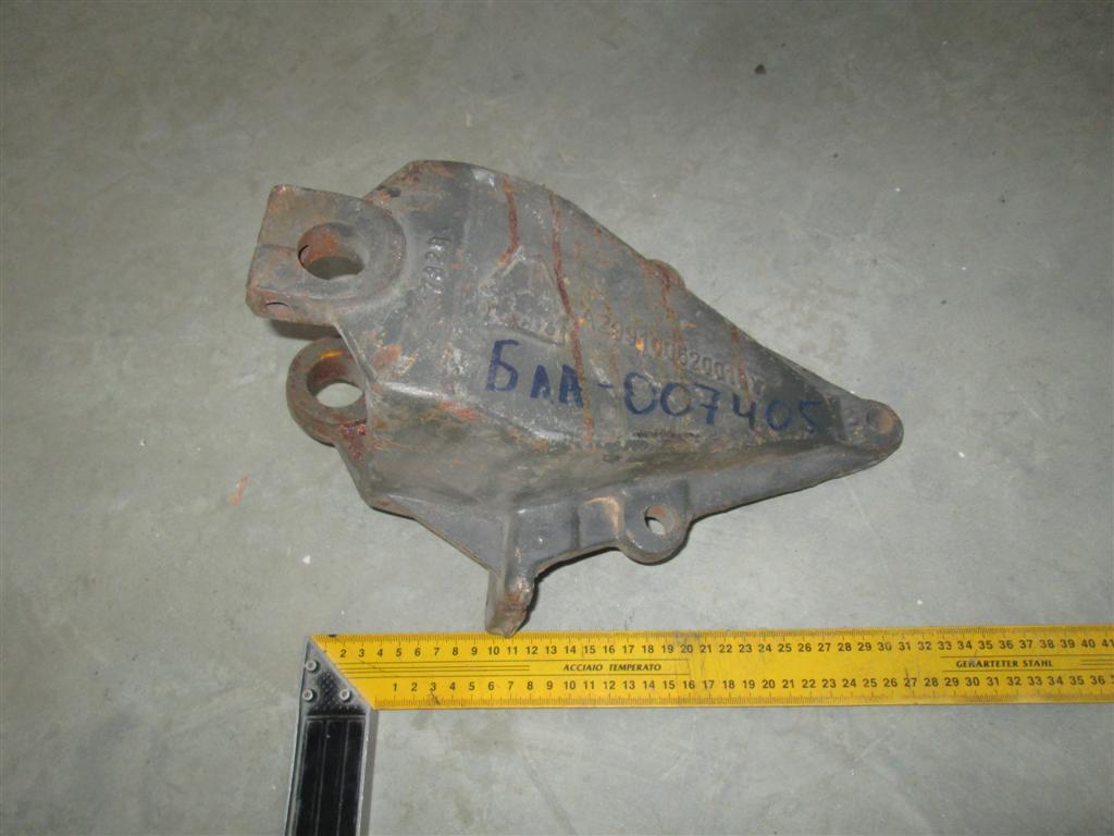 Кронштейн крепления передней рессоры, передний AZ99100520010 WG9719520005