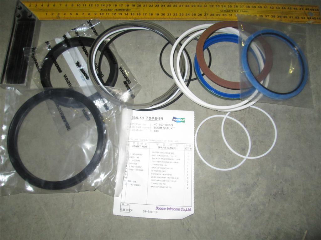 Ремкомплект гидроцилиндра стрелы Doosan K9001007 (401107-00274)