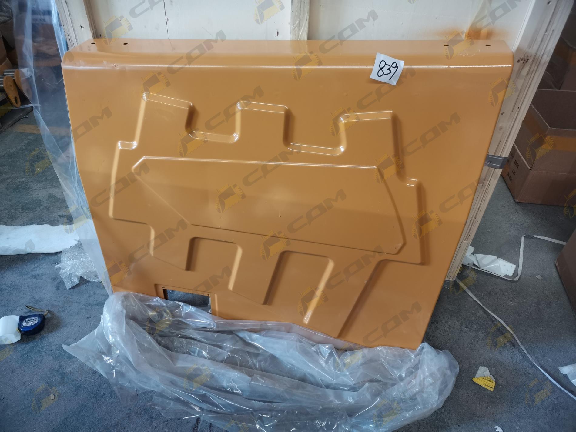 Дверца правая отсека двигателя LG833B LG855BIV.13.06.07/30886000798