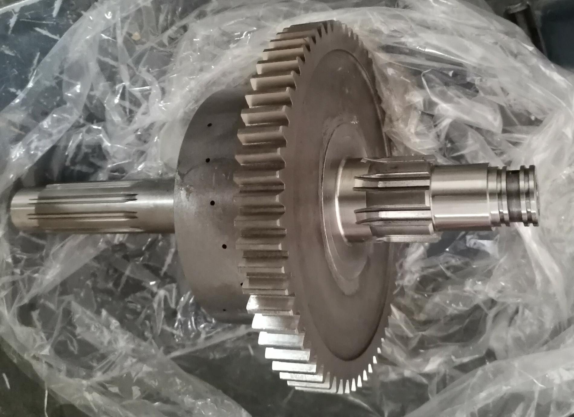 Корпус вала второй передачи ГМП CDM833 ZL30E.5.4.1