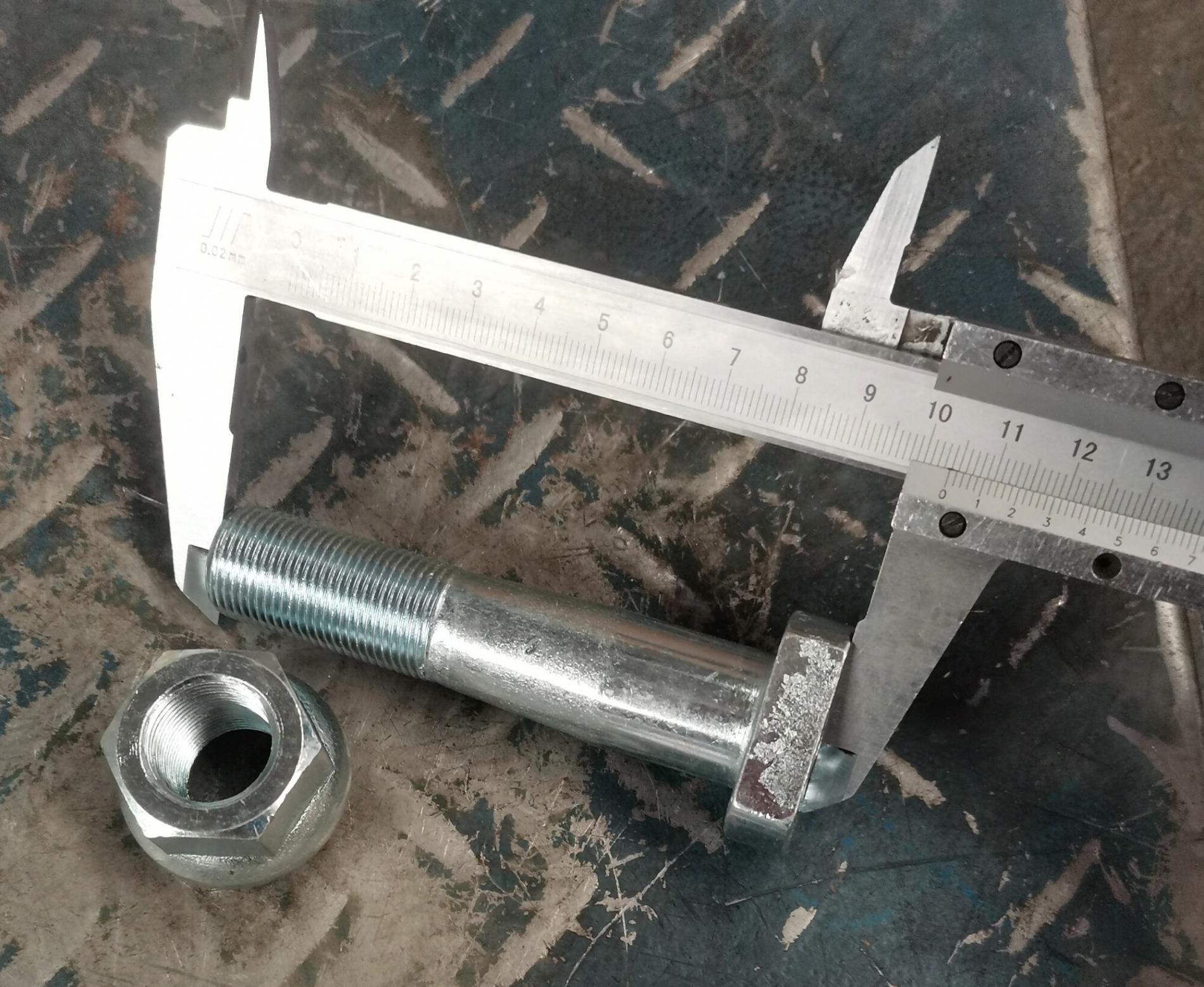 Болт+гайка колесные L=105 d=20 LG863N LG860.04.01.01-016A