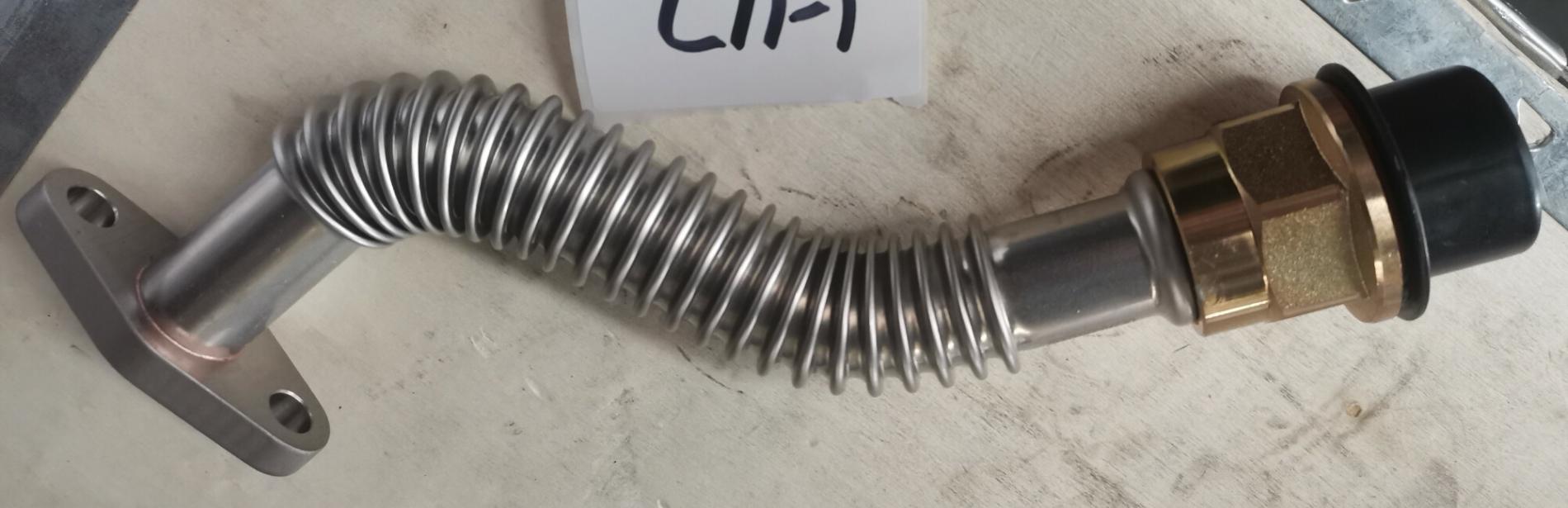 Трубка слива масла с турбины MC11 HOWO T5G/C7H SITRAK 202V05703-5504