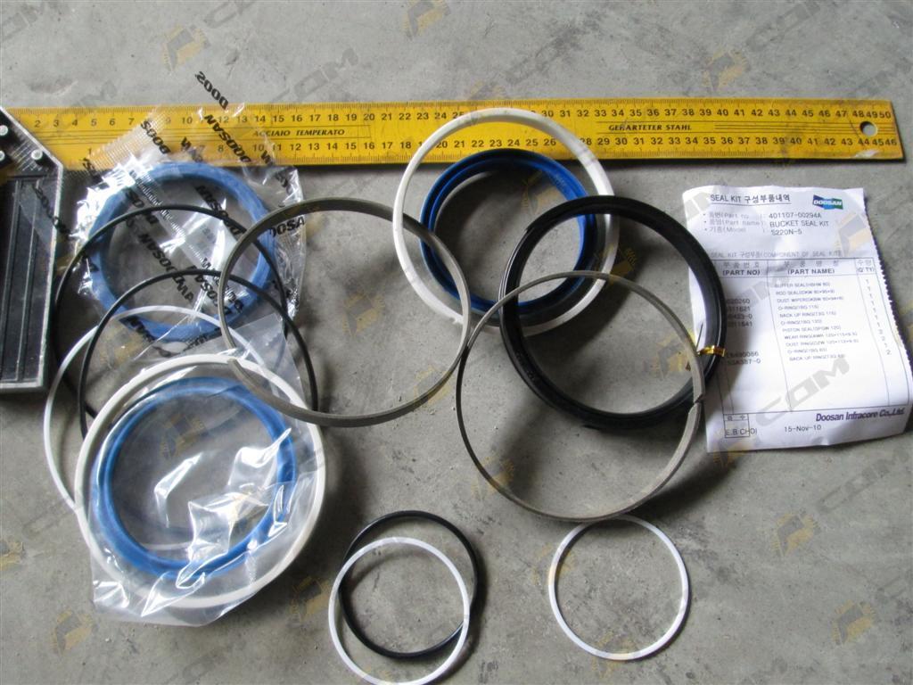 Ремкомплект гидроцилиндра рукояти Doosan 440-00020AK (401107-00124)