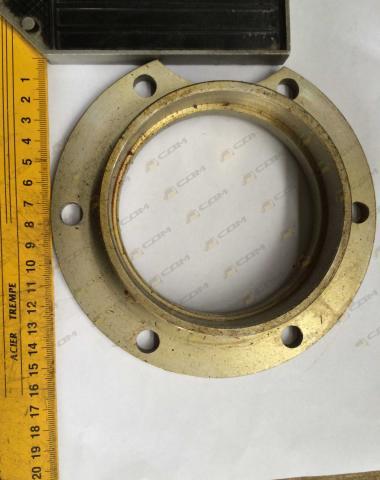 Крышка заднего подшипника вала среднего редуктора 99014320141