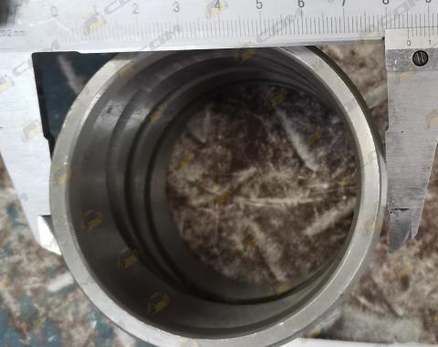 Втулка стрелы задняя 70х85х86 L300K.8-3/9358283