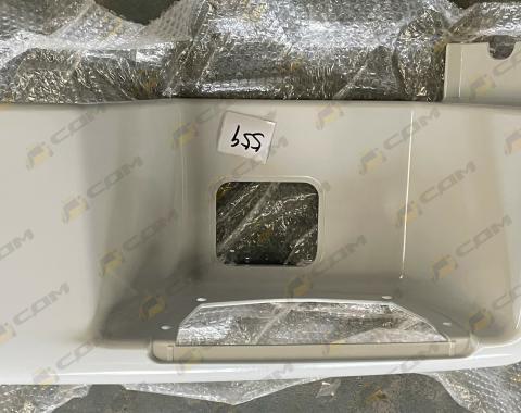 Подножка правая пластик белая тягач C7H SITRAK 812W61510-0804